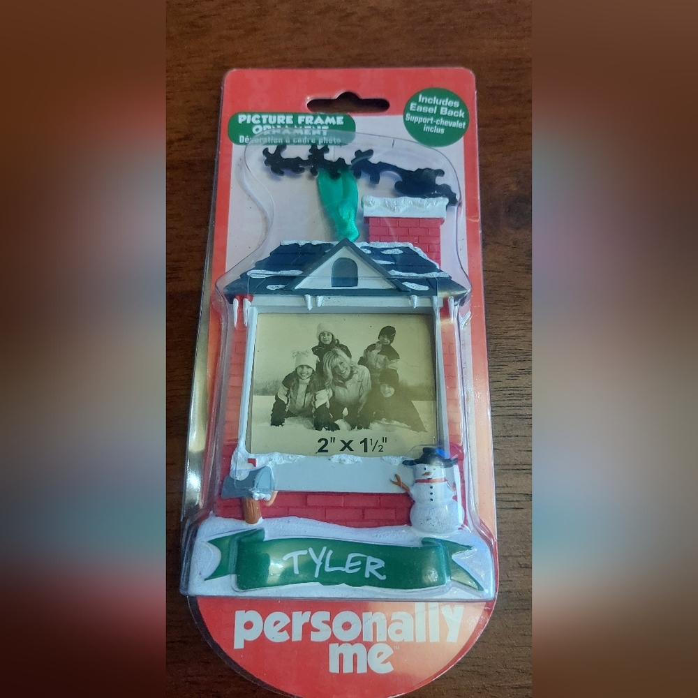 🎄Tyler Christmas Picture Frame with Santa and House